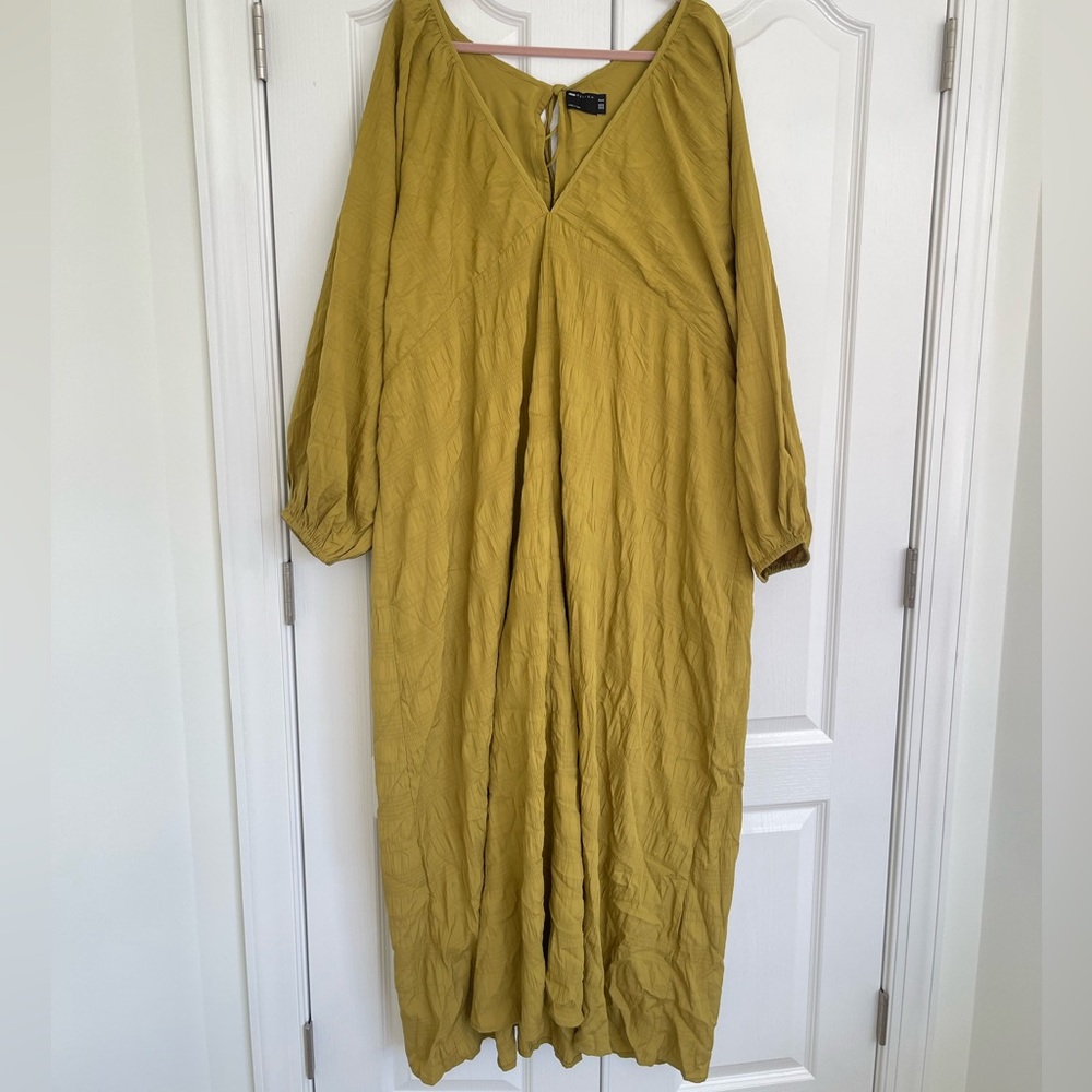 NWOT Batwing maxi dress ochre ASOS US22